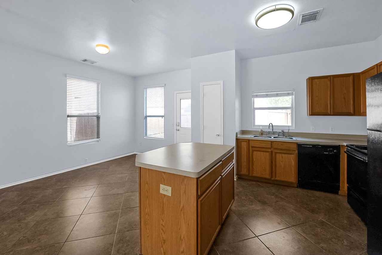 6011 Midcrown Dr #NA - Photo 3 of 14