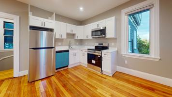 featured image of 96 Sheridan St #3