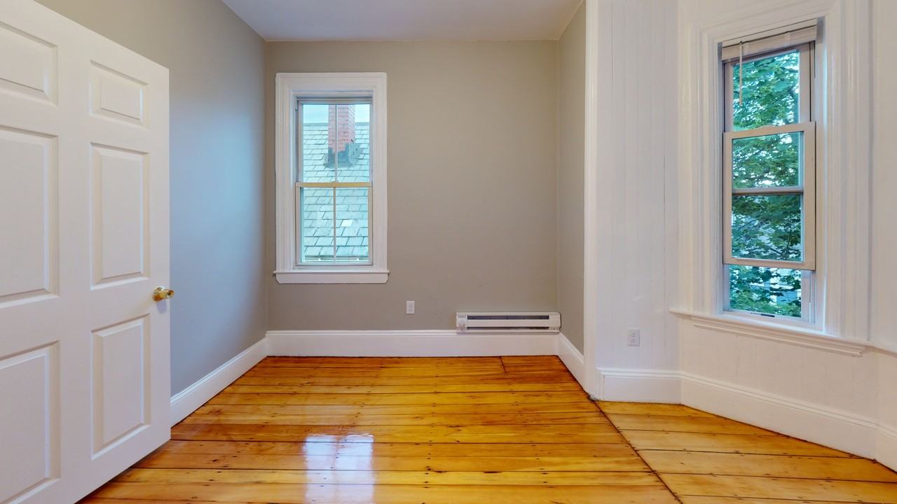 96 Sheridan St #3 - Photo 3 of 7