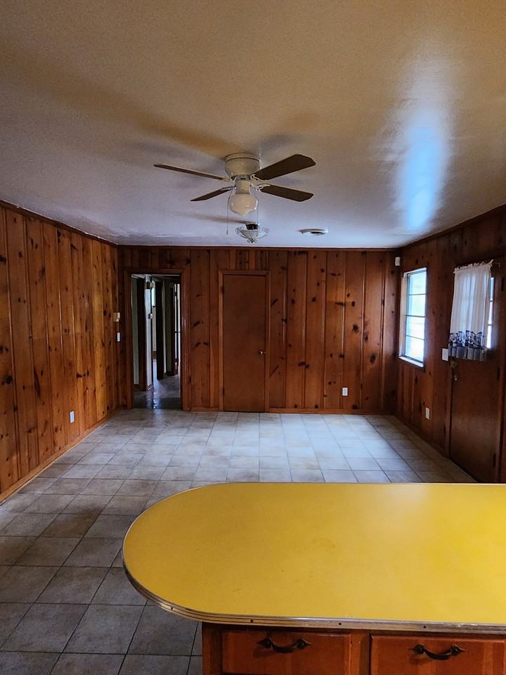 729 Heather Ln #1 - Photo 7 of 10