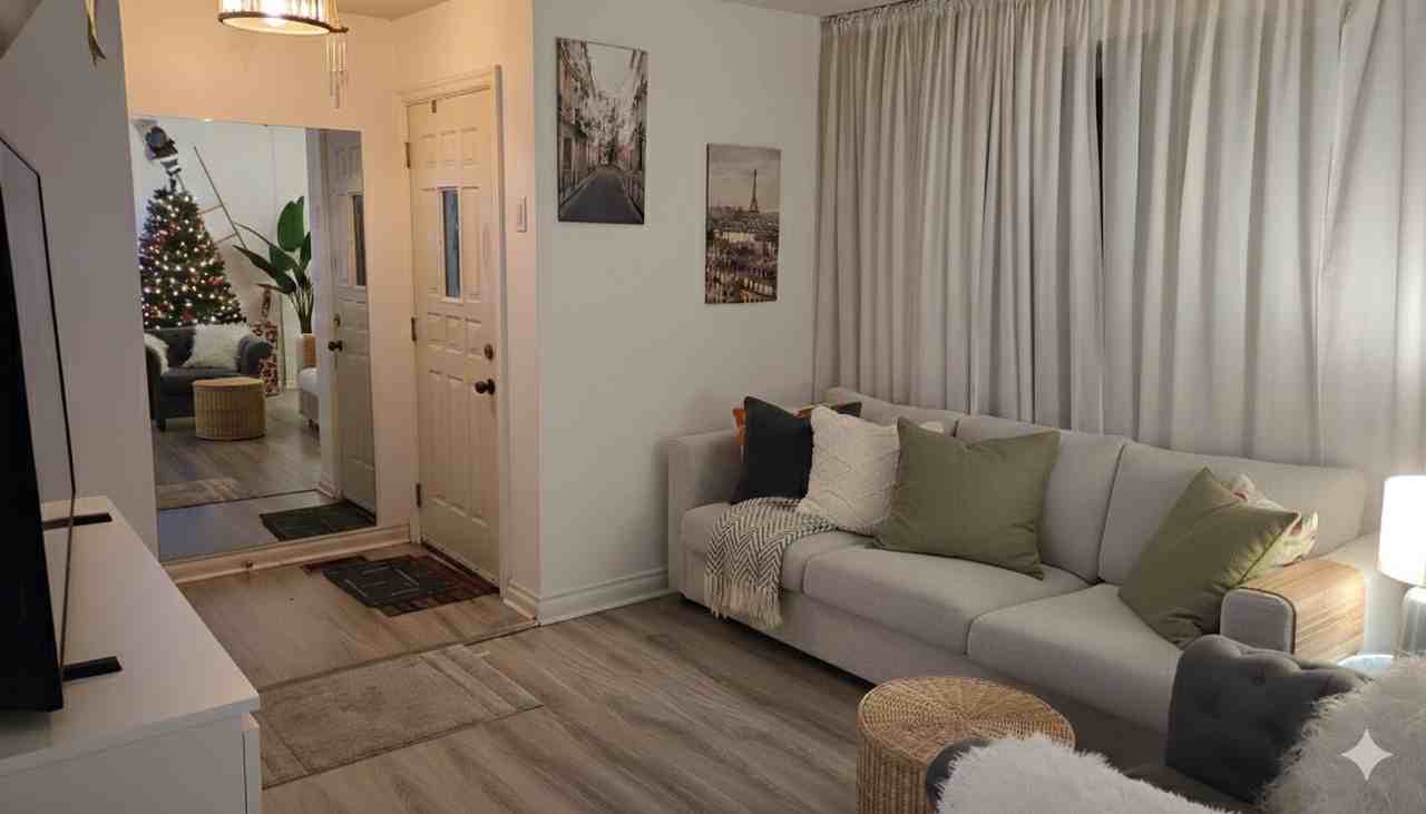 15 Lafayette Drive - Photo 2 of 8