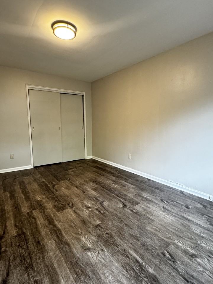 701 Greenwood Ave #701-6 - Photo 4 of 6