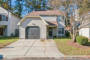 featured image of 913 Ivystone Way #1