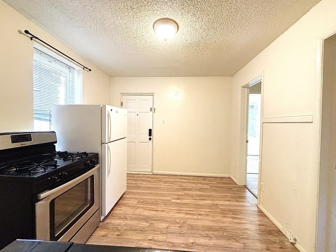 560 S 600 E #7 - Photo 7 of 25