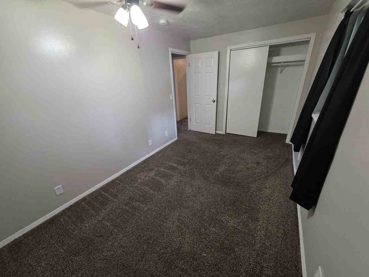 1227 Sw - Photo 6 of 17