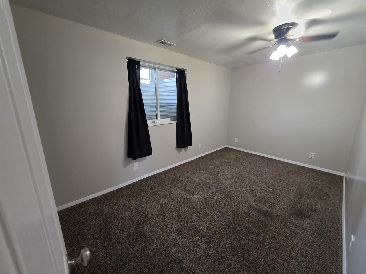 1227 Sw - Photo 7 of 17