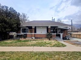 featured image of 1074 23rd St