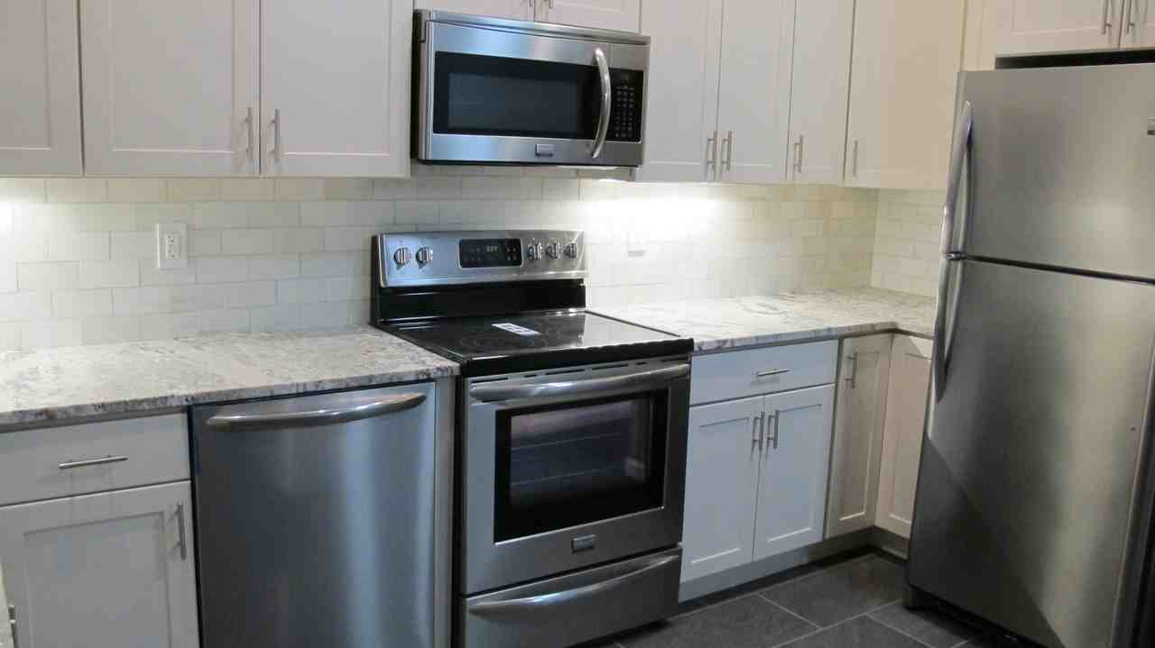 373 S Dover Ave - Photo 6 of 8