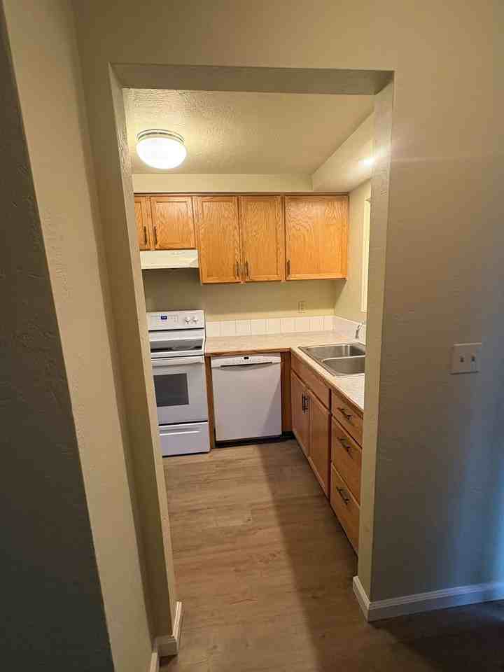 41 U St - Photo 3 of 19