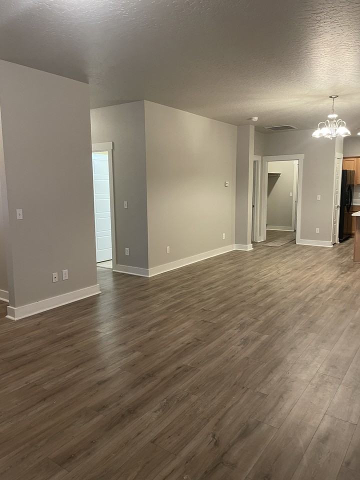 447 N Baxter Way #1 - Photo 6 of 33