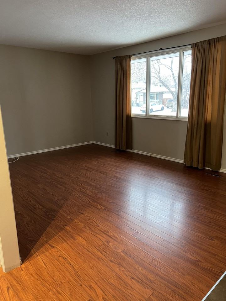 11 Krivel Crescent - Photo 4 of 16