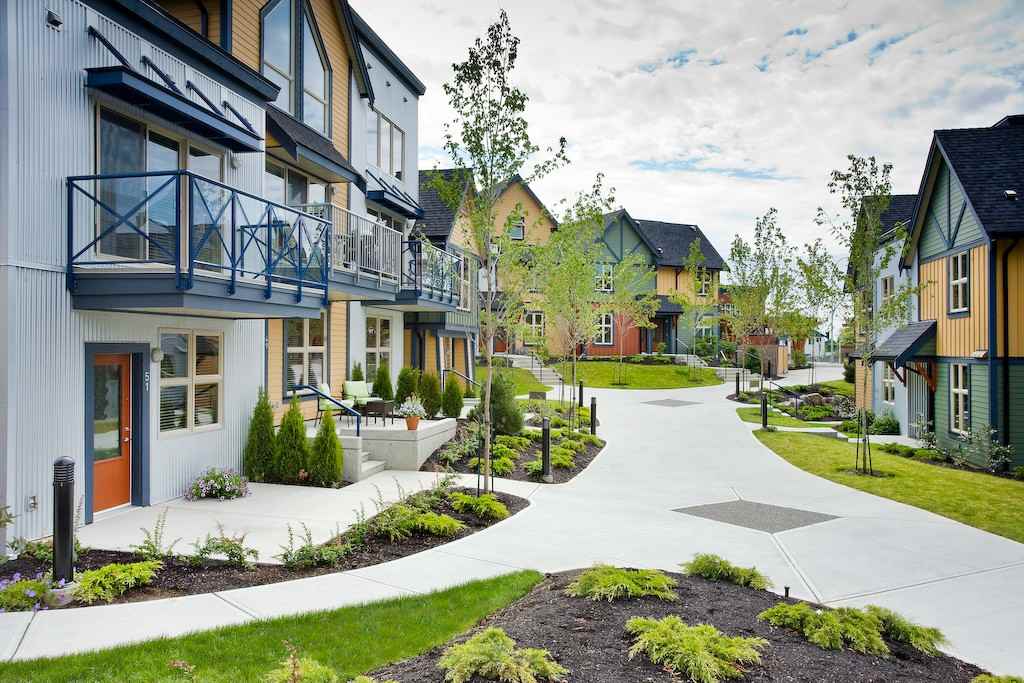 Hawthorne Corner - Photo 5 of 12