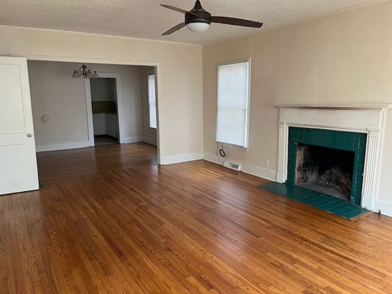 1011 Ebenezer Avenue Ext - Photo 3 of 22