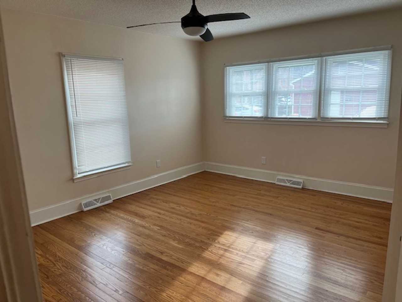 1011 Ebenezer Avenue Ext - Photo 5 of 22