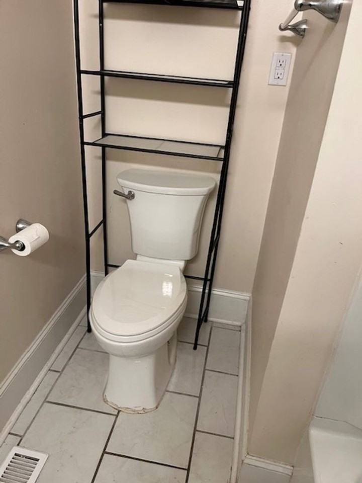 1011 Ebenezer Avenue Ext - Photo 7 of 22