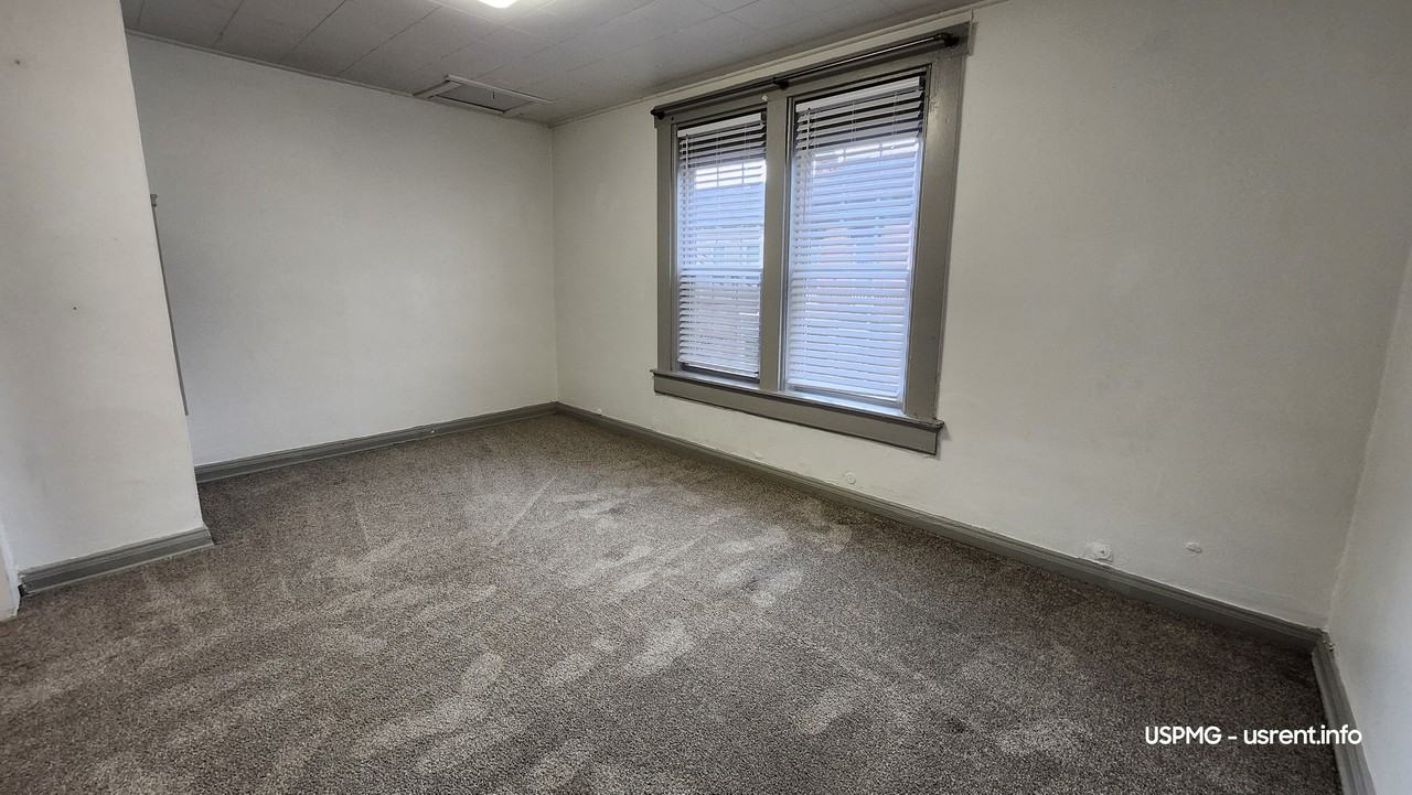 225 Harrison Ave #2 - Photo 4 of 16