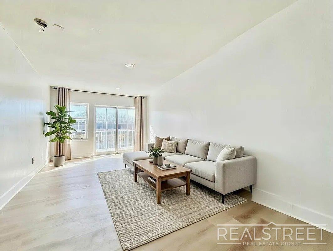 1351 Decatur St #3 - Photo 2 of 10