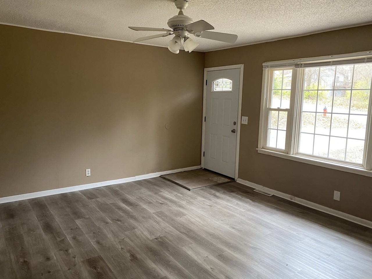 10401 Richmond Ave #1 - Photo 4 of 19