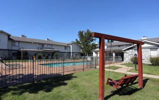 featured image of 3272 S Lakewood Ave