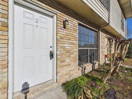 featured image of 112 Country Ln