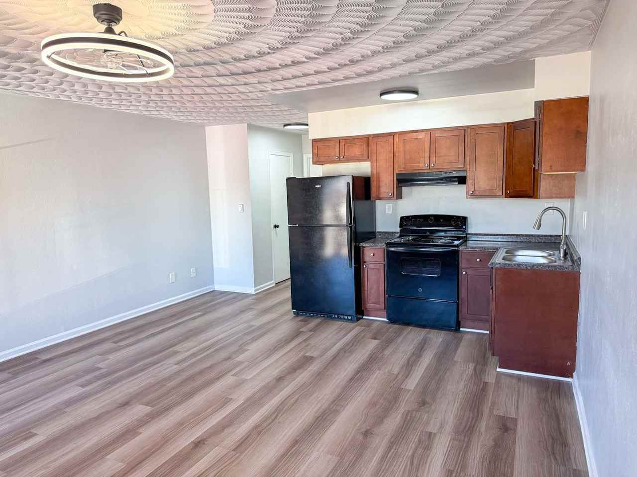 32 Fenner - Photo 4 of 17