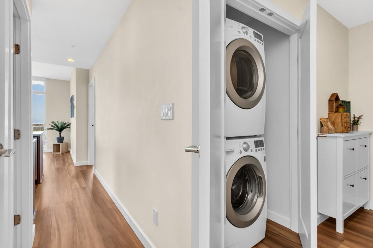 3333 Sexsmith Road - Photo 4 of 38