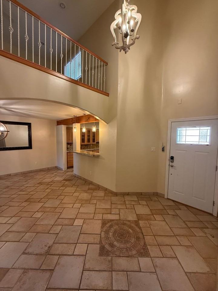 2214 S Terrace Way - Photo 2 of 28