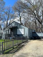 featured image of 3143 Collins St