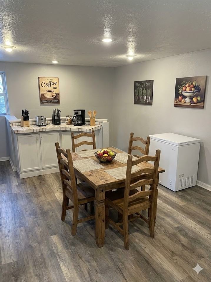 3143 Collins St #1108SAWYER - Photo 7 of 9