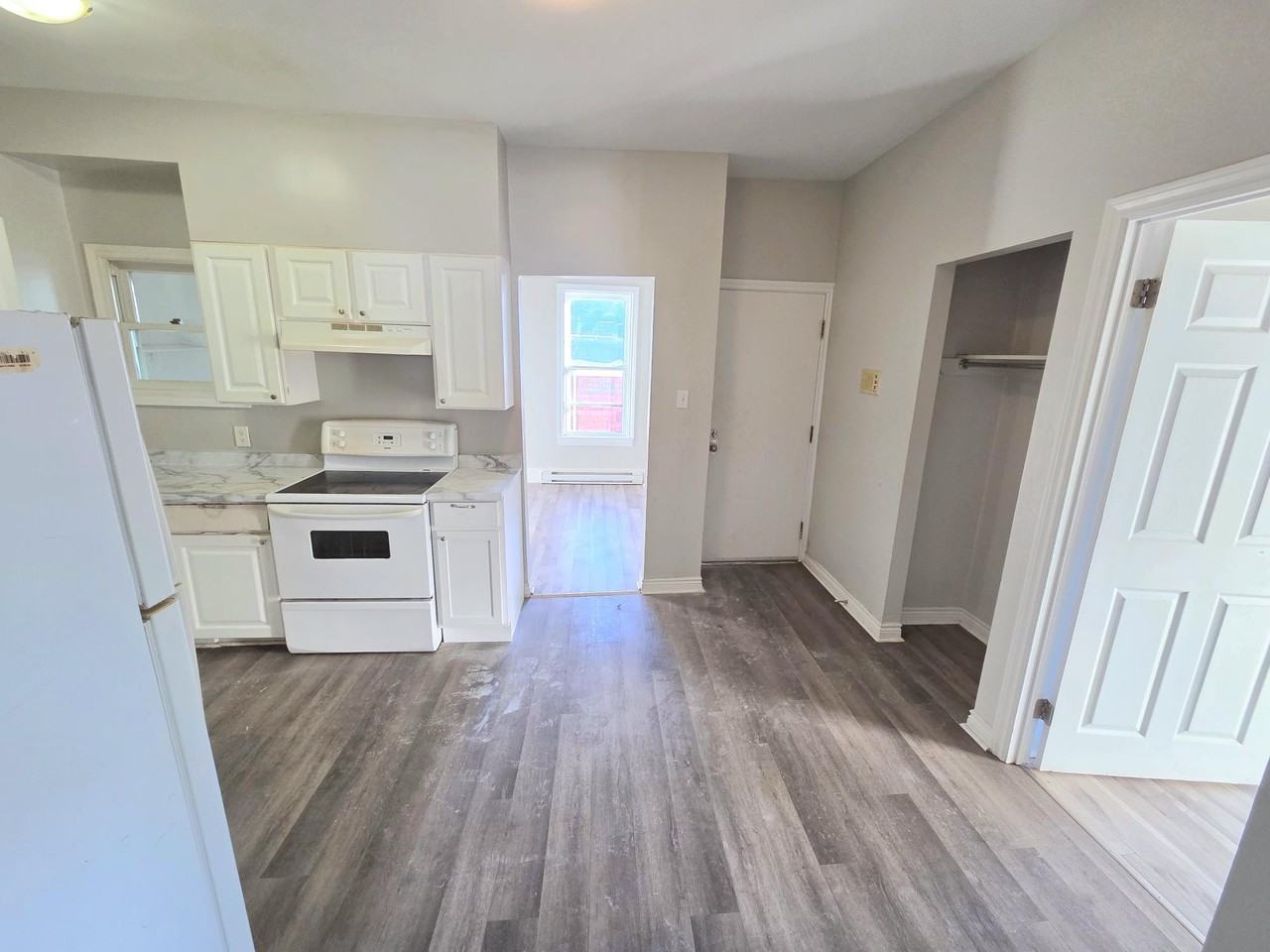 10 Cedar St #10CEDAR3 - Photo 2 of 23