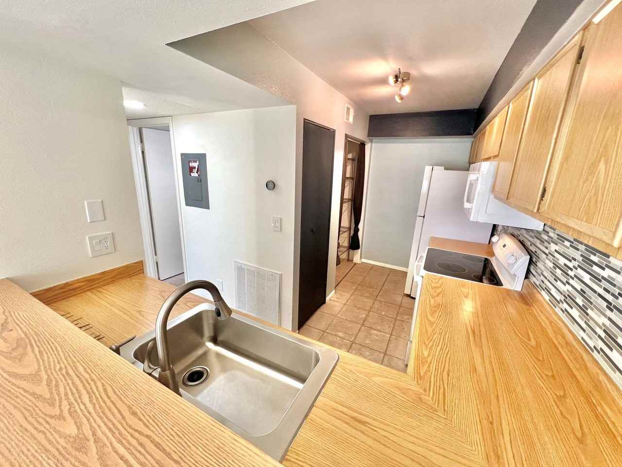 2981 Bonaventure Cir #201 - Photo 5 of 24