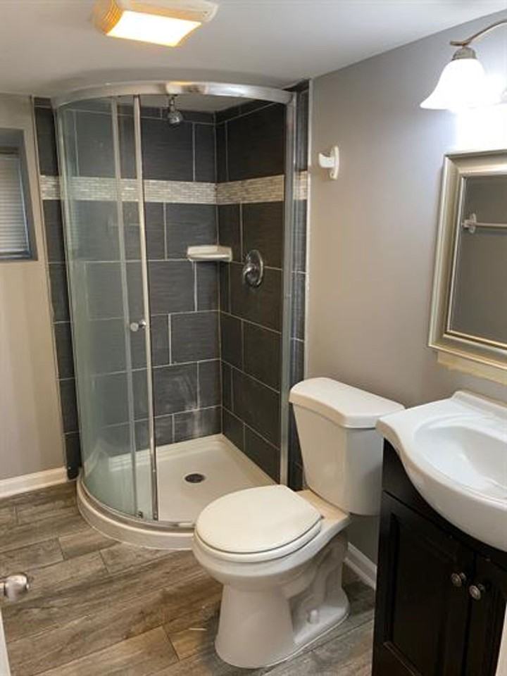 2922 Grantley Avenue - Photo 4 of 11