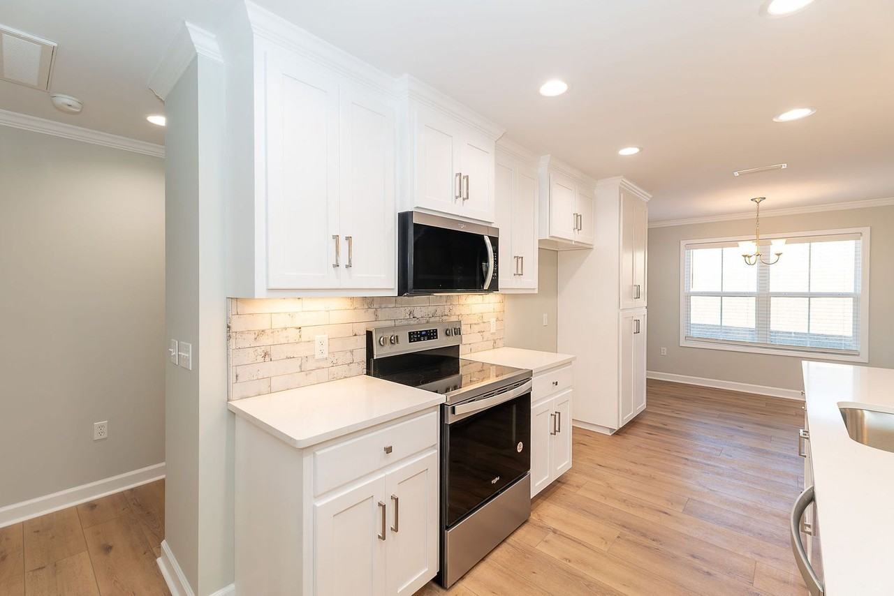 213 Brookestone Dr - Photo 5 of 12