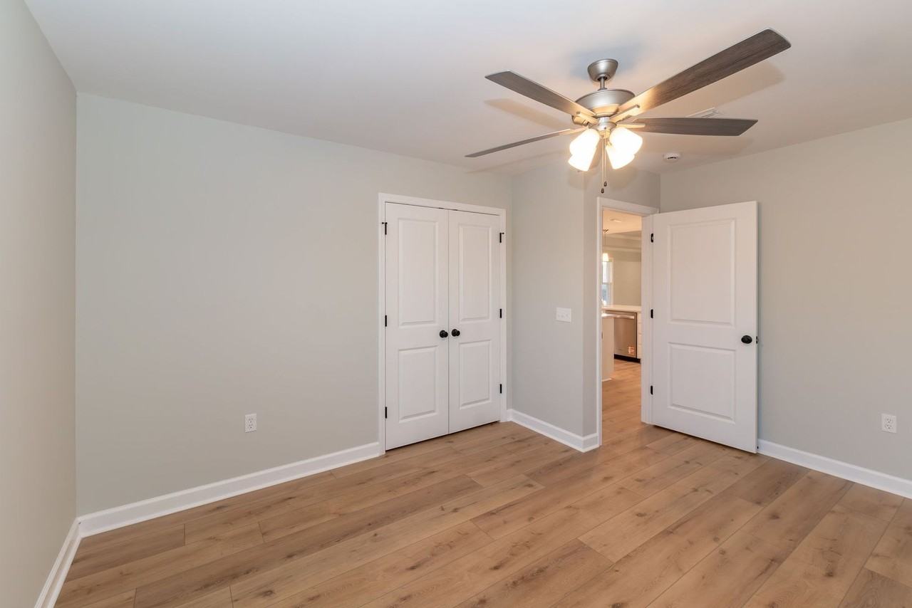 213 Brookestone Dr - Photo 6 of 12