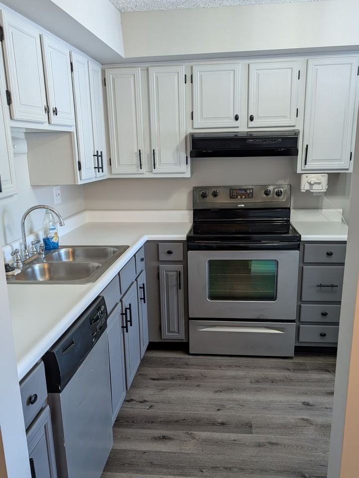 129 Long Meadow Ct - Photo 3 of 15