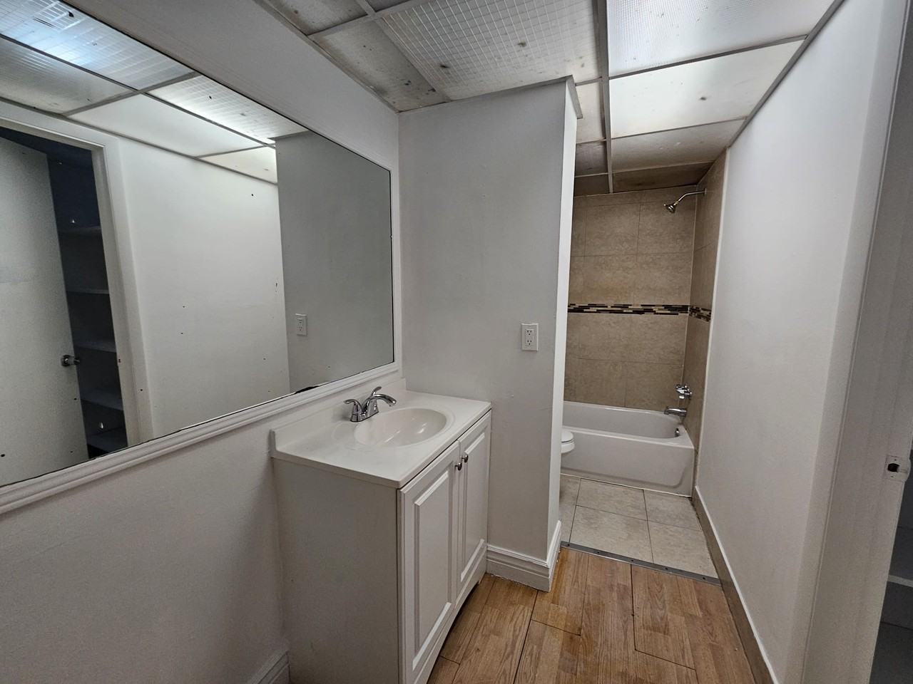 2800 Nw 56th Ave #E201 - Photo 7 of 11