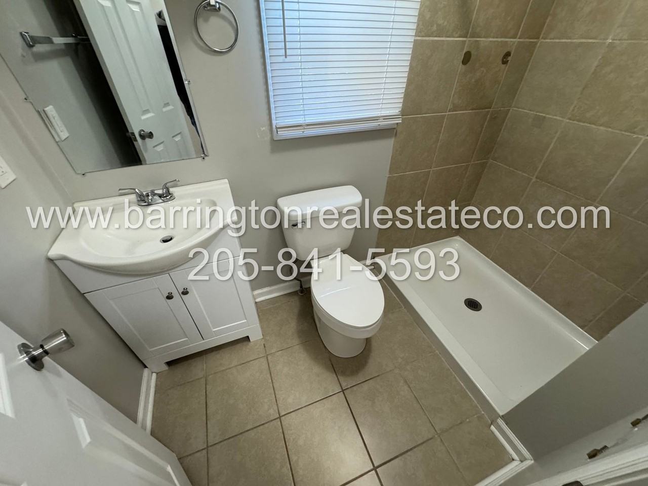 153 2nd St Se - Photo 4 of 6