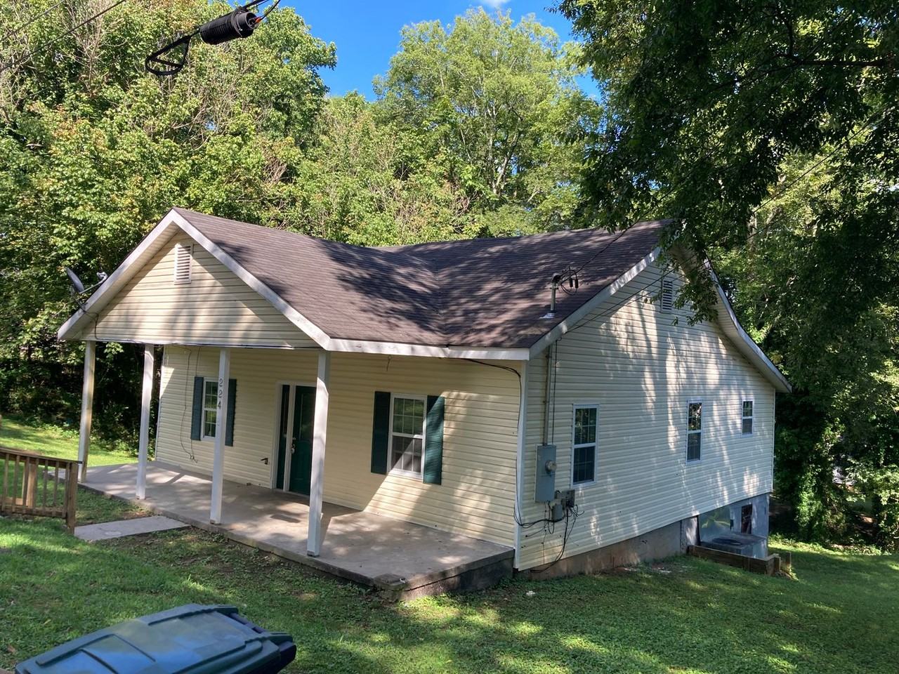 224 Couper St Ne - Photo 2 of 18