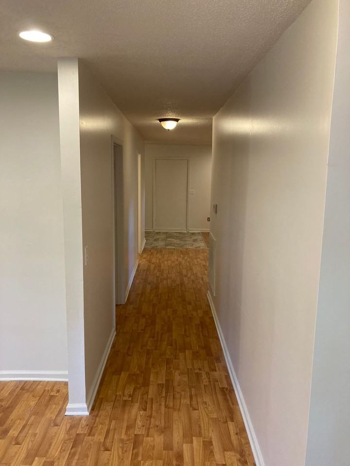 224 Couper St Ne - Photo 5 of 18