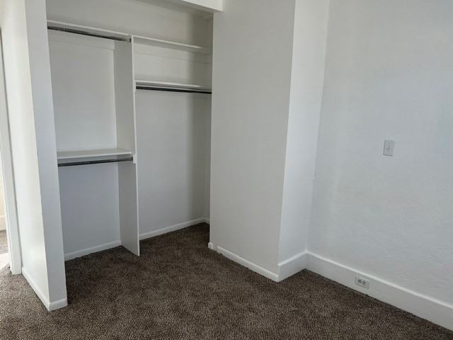 1114 N Park St #1 - Photo 5 of 19