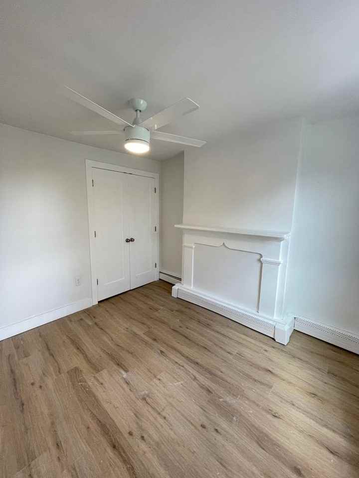 305 Liberty St - Photo 6 of 11