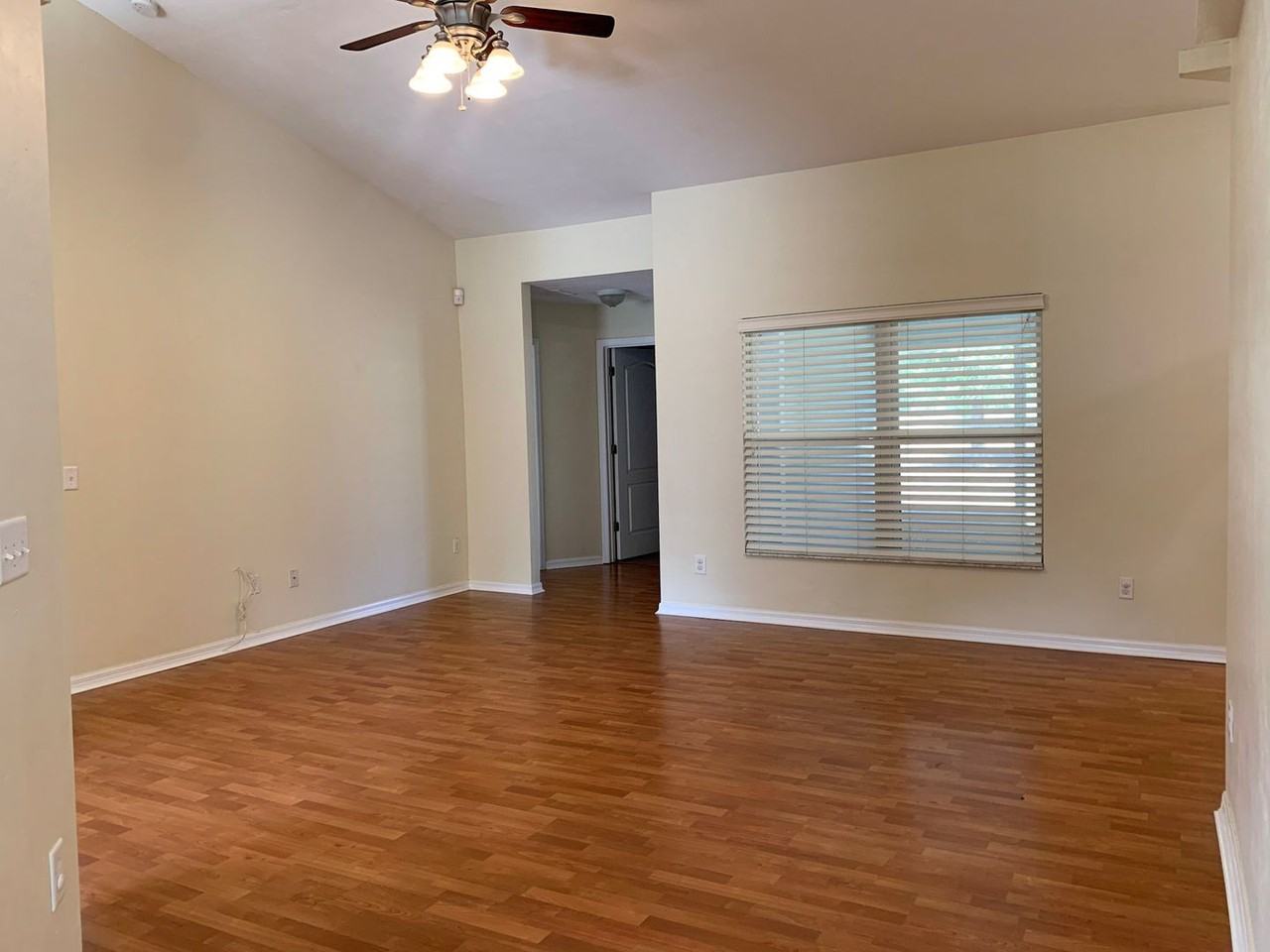 20754 Nw 57th Pl - Photo 4 of 29