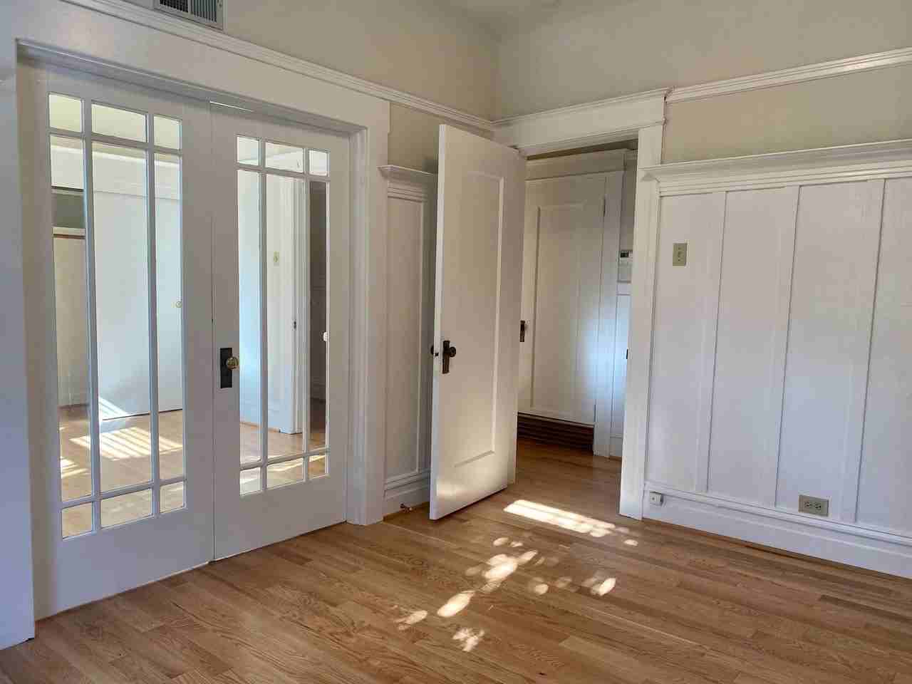 503 Cortland Ave - Photo 6 of 23