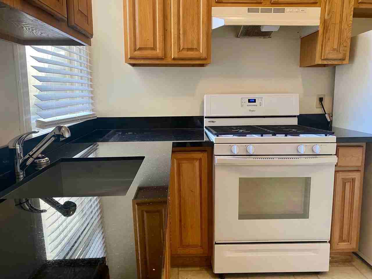 503 Cortland Ave - Photo 7 of 23