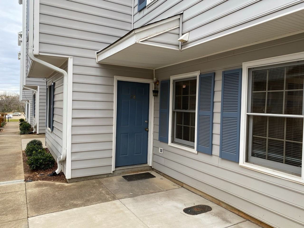 1227 Barnwell St - Photo 2 of 15