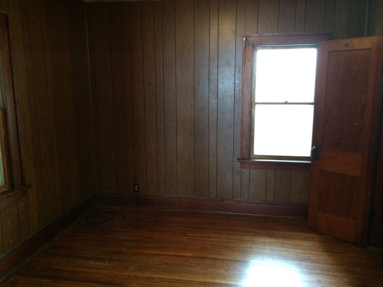 408 Newell St - Photo 7 of 11