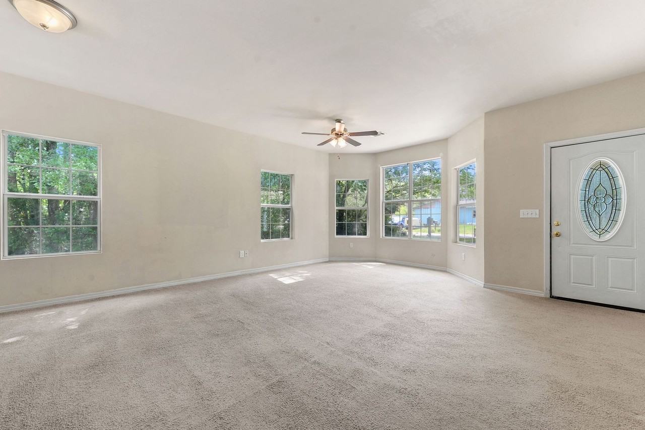 6118 E Benton St - Photo 3 of 10