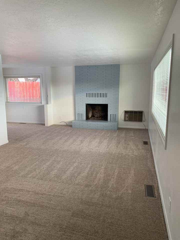 1875 Van Ness Ave - Photo 2 of 20