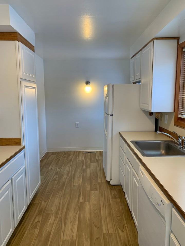 1875 Van Ness Ave - Photo 6 of 20