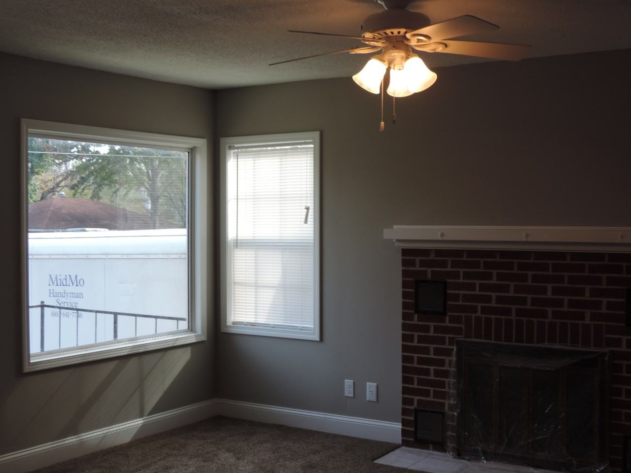 606 Laurel St - Photo 2 of 14